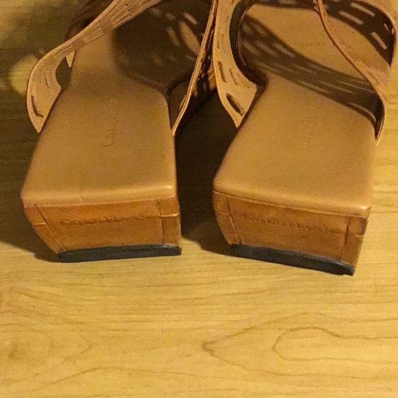 Shoes - Picture 3 of 8